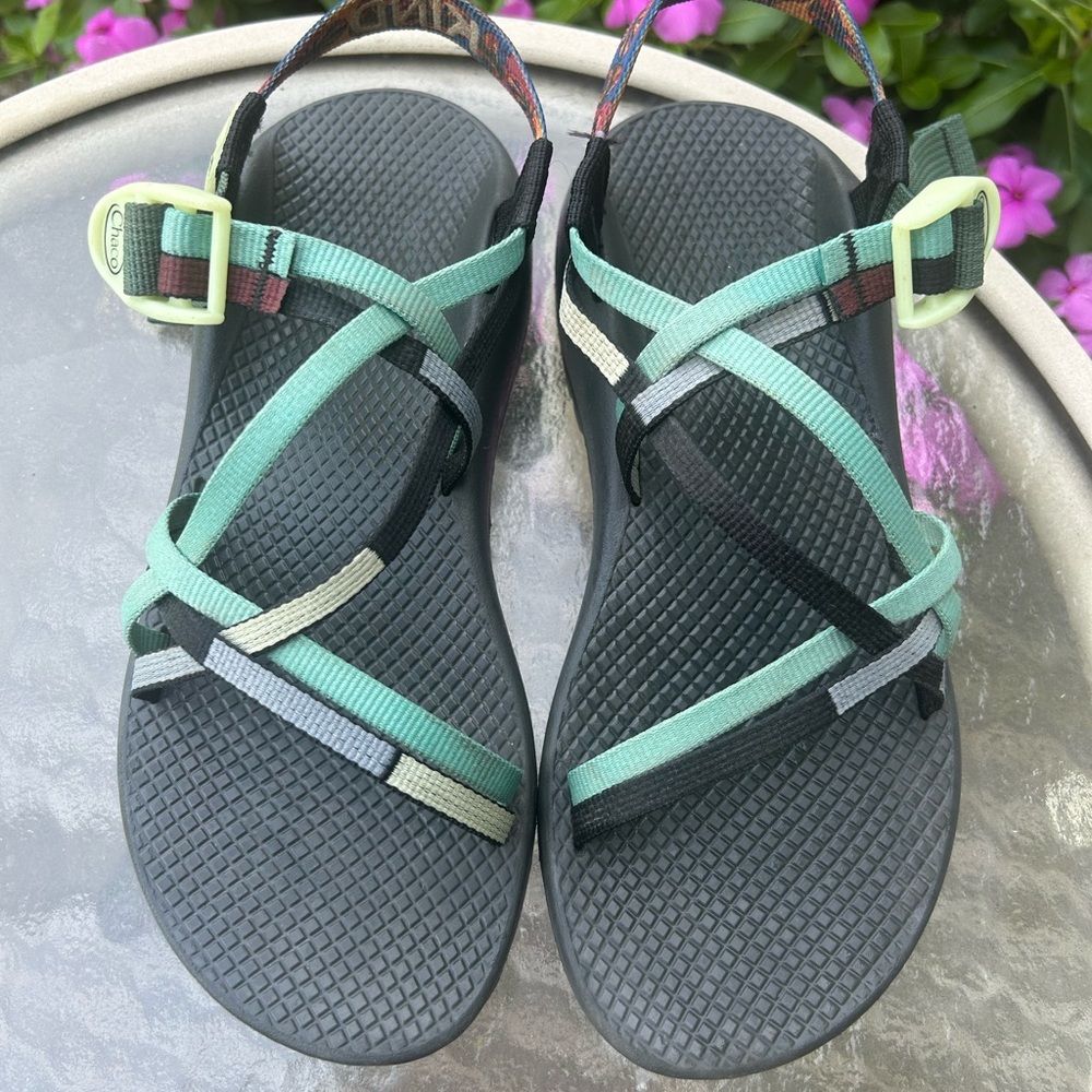 Chaco Fully Custom “Be Kind” Women's Multicolor Sandals-Mushroom Print